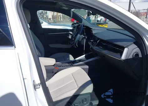 2023 Audi A3 Premium Plus 40 Tfsi Quattro S Tronic z USA, uszkodzony, nr VIN WAUHUDGY6PA061428